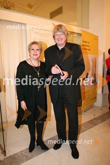 Lovrenc Blaž Arnič, predstavnik Ministrstva za kulturo in njegova žena Zlatomira Nikolova, mezzosopranistkaPremiera opere Così fan tutte, SNG Maribor