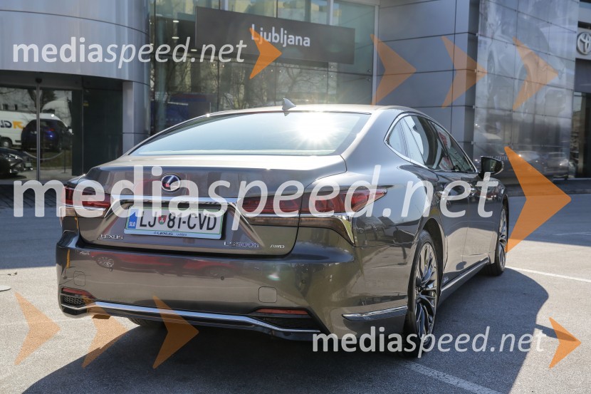 Lexus LS, slovenska predstavitev