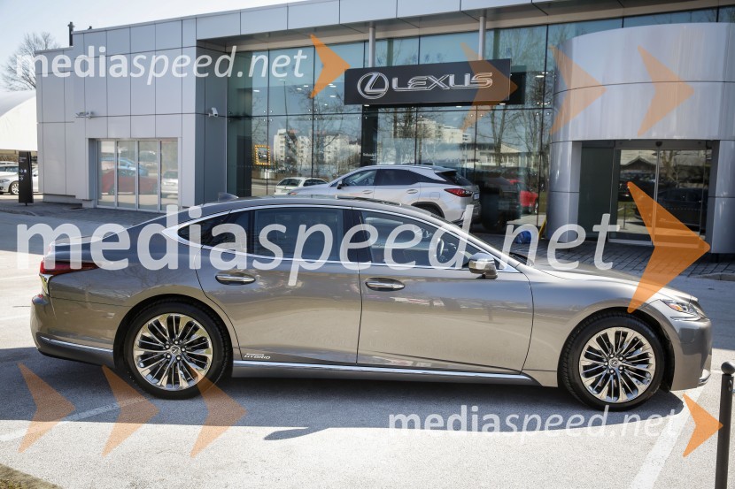 Lexus LS, slovenska predstavitev