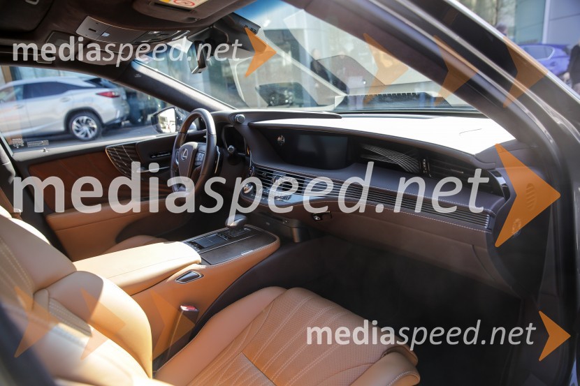 Lexus LS, slovenska predstavitev