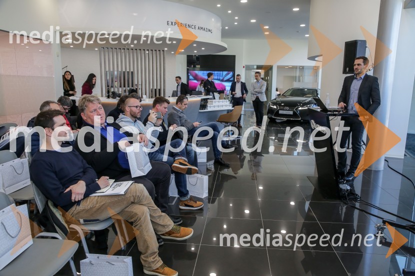 Lexus LS, slovenska predstavitev