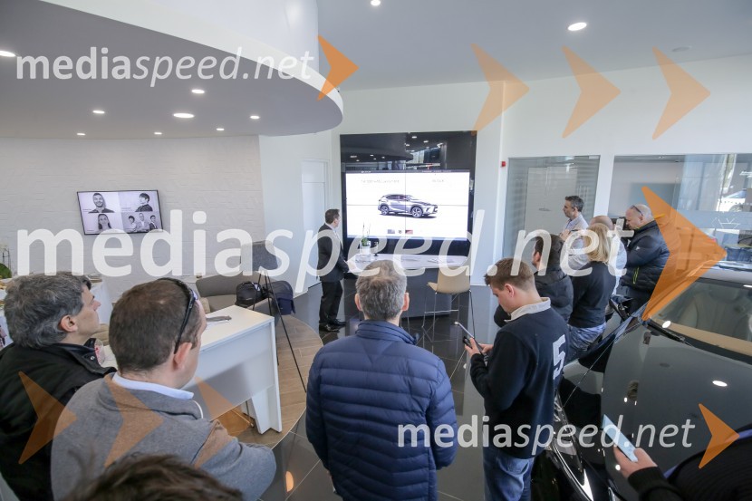 Lexus LS, slovenska predstavitev