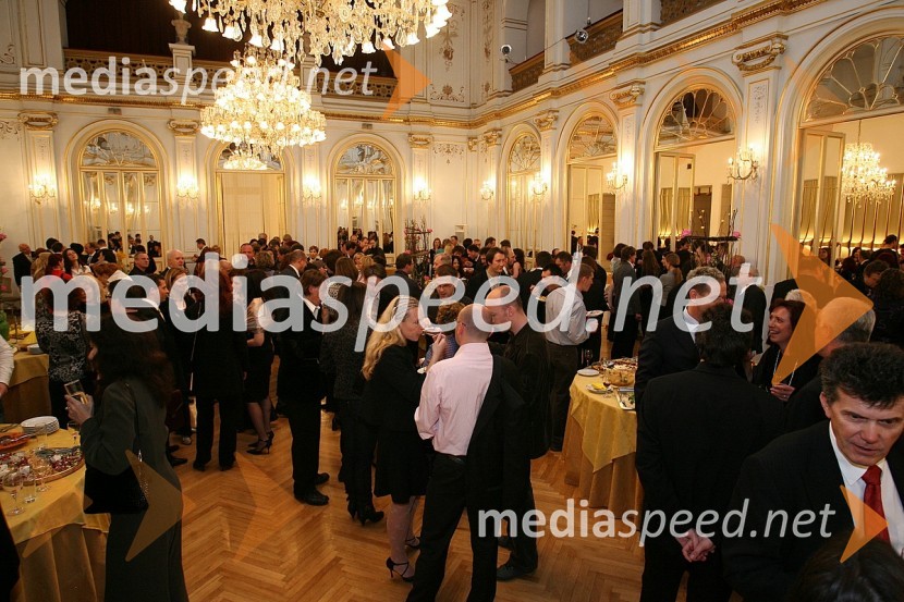 Pogostitev po premieriPremiera opere Così fan tutte, SNG Maribor