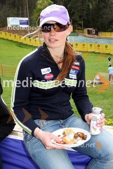 Tina Maze, smučarkaPodelitev nagrad ob zaključku sezone alpskih disciplin, Snežni stadion