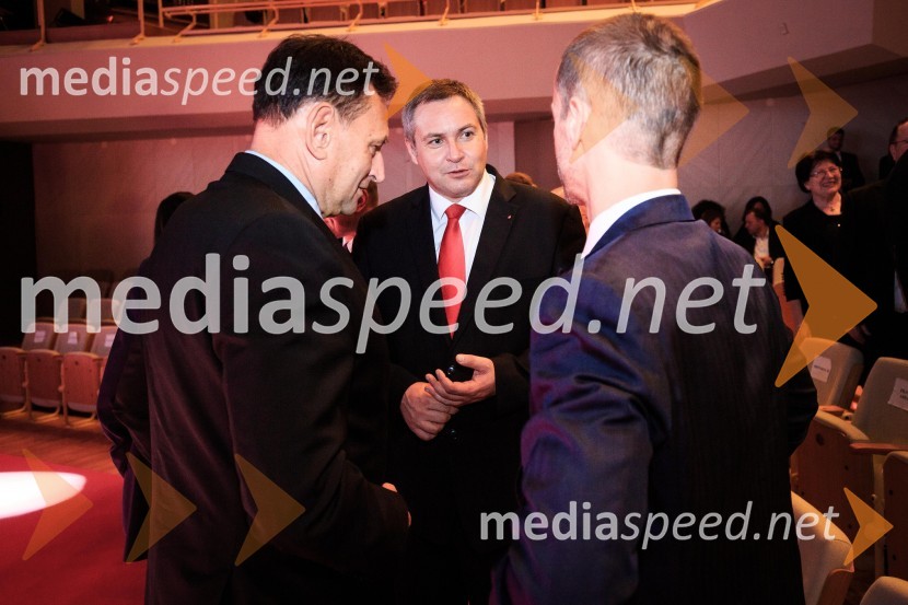 mag. Dejan Židan, minister za kmetijstvo, gozdarstvo in prehrano, predsednik stranke SD50. podelitev nagrad Gospodarske zbornice Slovenije