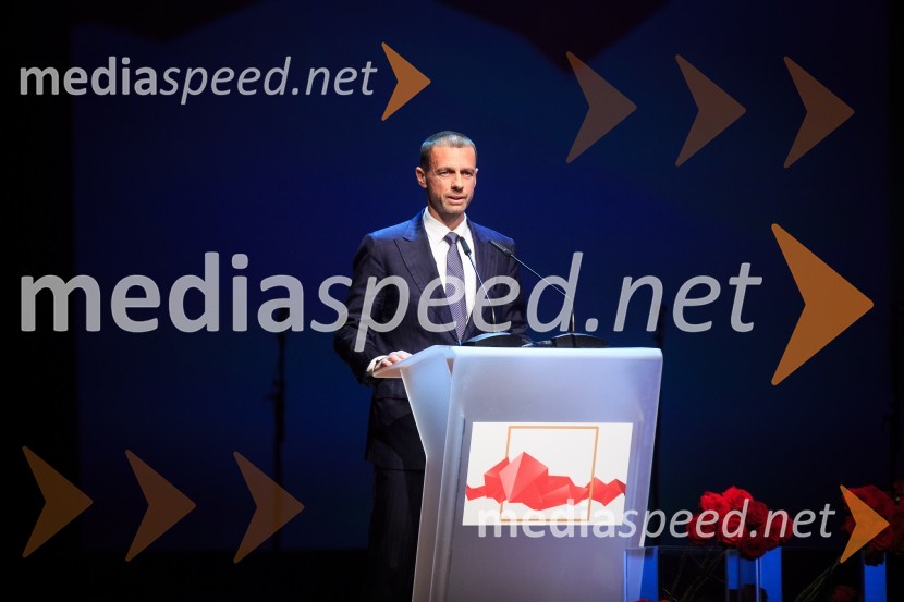  Aleksander Čeferin, odvetnik in predsednik Nogometne zveze Slovenije (NZS) 50. podelitev nagrad Gospodarske zbornice Slovenije