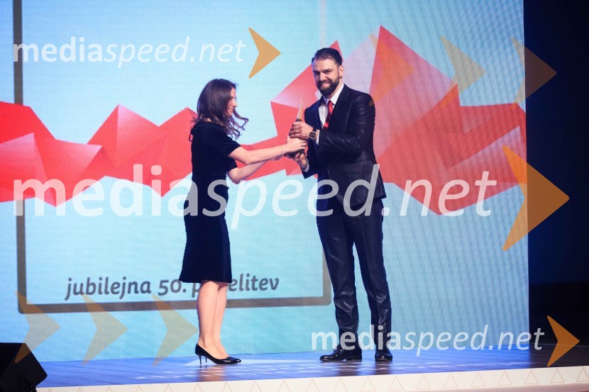  Alja Črnej, dr. med. specialist oftalmolog kirurg;  Borut Čeh, podjetje Labena50. podelitev nagrad Gospodarske zbornice Slovenije