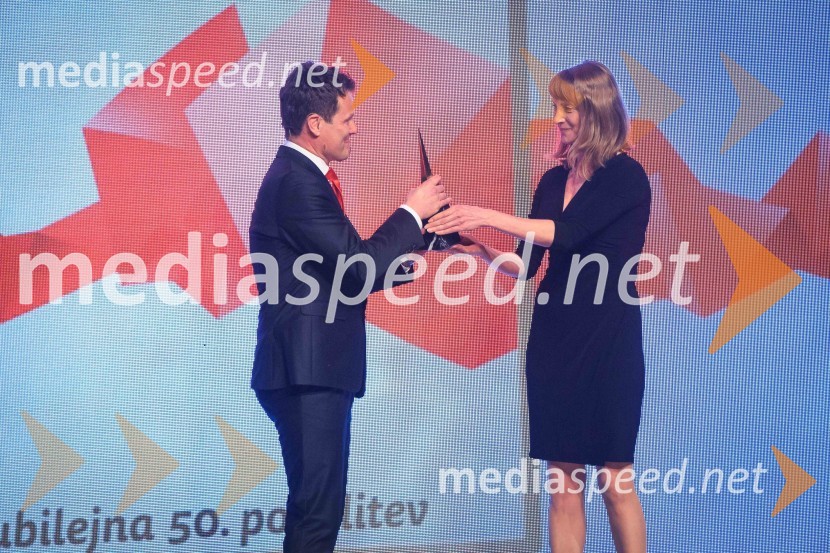 Matjaž Omladič, direktor, Novem Car Interior Design d.o.o., član upravnega odbora, Slovensko-nemška gospodarska zbornica ; dr. Andreja Gomboc, astrofizičarka50. podelitev nagrad Gospodarske zbornice Slovenije