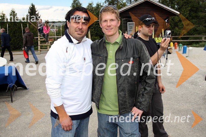 Jernej Kuntner, igralec in voditelj prireditve in Bernard Vajdič, smučarPodelitev nagrad ob zaključku sezone alpskih disciplin, Snežni stadion