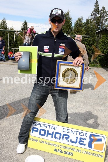 Aleš Gorza, smučarPodelitev nagrad ob zaključku sezone alpskih disciplin, Snežni stadion