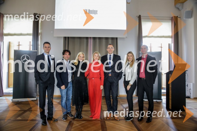  ... ;  Tomaž Kavčič, kuharski mojster, Pri Lojzetu, Zemono, podpredsednik BASS;  ... ;  Metka  Kejžar, odnosi z javnostjo Autocommerce d.o.o.;  Rasto Oderlap, direktor, podjetje Autocommerce d.o.o.;  ... ;  ... Mercedes CLS, slovenska predstavitev