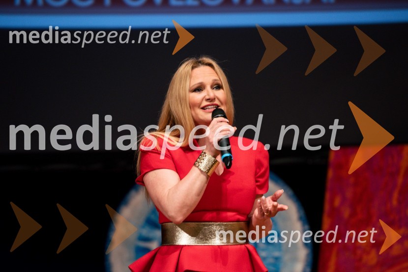  Nuša Derenda, pevka500 podjetnic