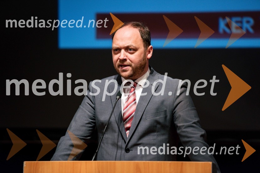  Boštjan Gorjup, direktor podjetja BSH, predsednik GZS500 podjetnic