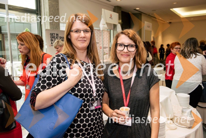  ... ;  Alenka Kovač Berčič, StandOUT, digitalni marketing500 podjetnic