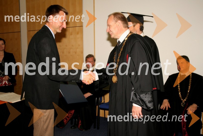 Dr. Miran Lavrič in prof. dr. Marko Jesenšek, dekan Filozofske fakultete UMPromocija doktorjev znanosti Univerze v Mariboru, april 2008