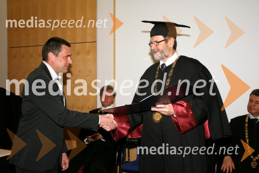 Dr. Iztok Fister in prof. dr. Ivan Rozman, rektor Univerze v MariboruPromocija doktorjev znanosti Univerze v Mariboru, april 2008