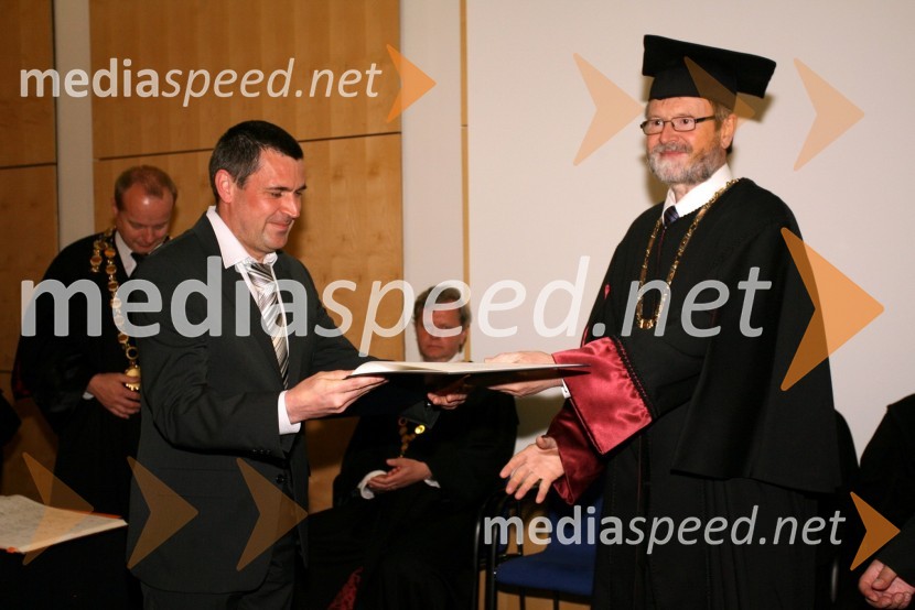 Dr. Iztok Fister in prof. dr. Ivan Rozman, rektor Univerze v MariboruPromocija doktorjev znanosti Univerze v Mariboru, april 2008