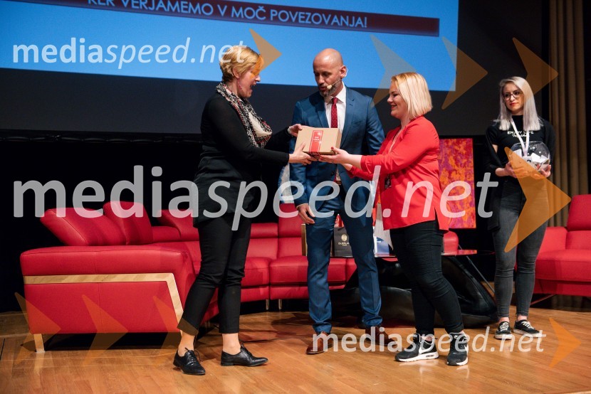  ... ;  Peter Poles, televizijski voditelj;  ... ;  ... 500 podjetnic