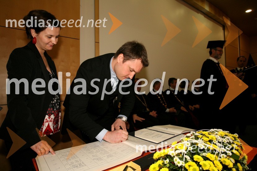 Dr. Bojan VoharPromocija doktorjev znanosti Univerze v Mariboru, april 2008