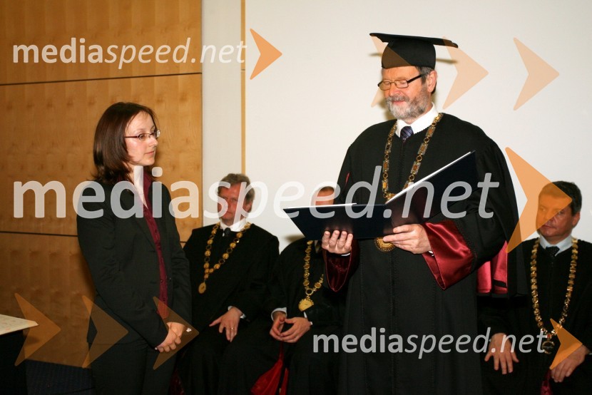 Dr. Simona Vajnhandl in prof. dr. Ivan Rozman, rektor Univerze v MariboruPromocija doktorjev znanosti Univerze v Mariboru, april 2008