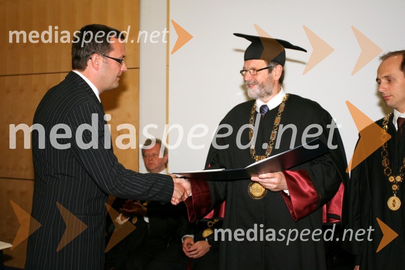 Dr. Aleš Kobal in prof. dr. Ivan Rozman, rektor Univerze v MariboruPromocija doktorjev znanosti Univerze v Mariboru, april 2008