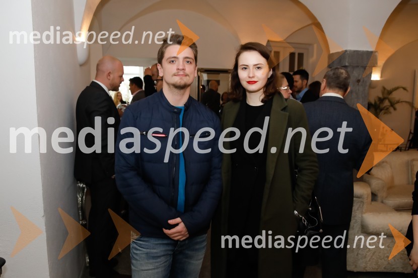  Marko Wernig, Chief Marketing Officer;  Maruša Repnik,  Compliance Officer v MedicoHealtMedicohealth, predstavitev slovenske aplikacije