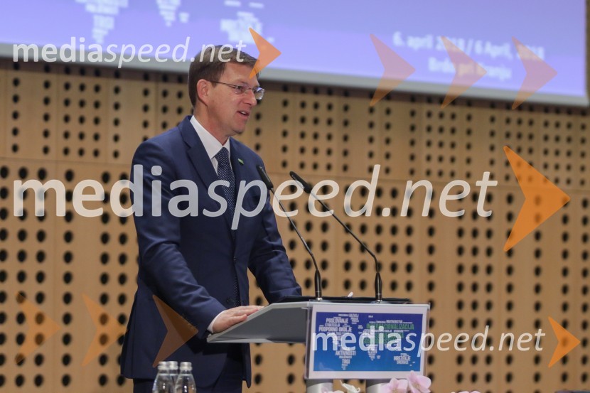 prof. dr. Miro Cerar, nekdanji predsednik Vlade Republike Slovenije1. Nacionalna konferenca o internacionalizaciji slovenskega gospodarstva