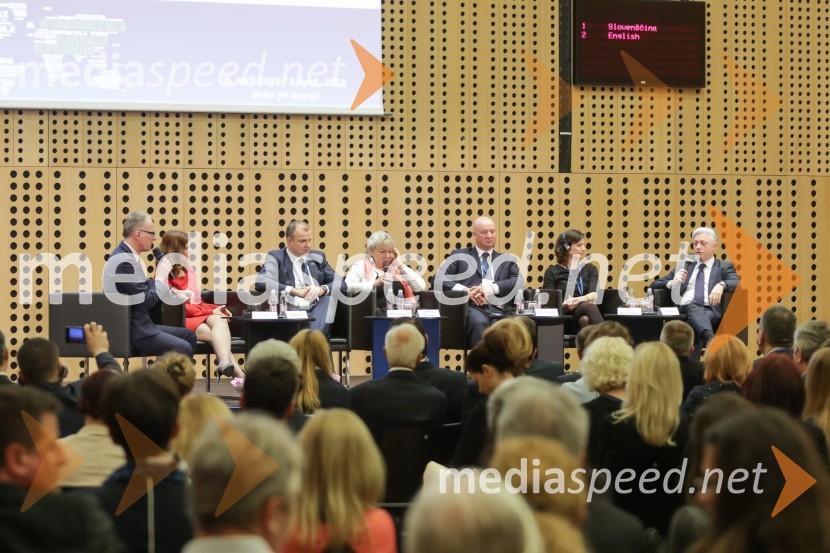  Igor Evgen Bergant, novinar in TV voditelj; mag. Sonja  Šmuc, generalna direktorica GZS;  Aleš   Cantarutti, državni sekretar, Ministrstvo za gospodarski razvoj in tehnologijo;  Gertrud Rantzen, predsednica upravnega odbora, Slovensko-nemška gospodarska zbornica;  Gorazd   Mihelič, direktor SPIRIT Slovenija, javna agencija;  Eva Pfurtscheller, Advantage Austria;  Iztok Mirošič, bivši veleposlanik Republike Slovenije v Združenem kraljestvu Velike Britanije in Severne Irske1. Nacionalna konferenca o internacionalizaciji slovenskega gospodarstva