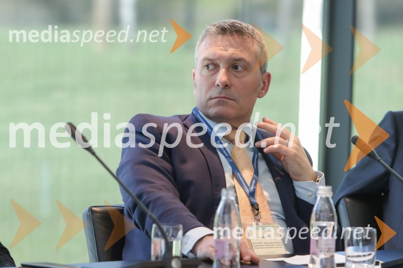  Andrej Šik, direktor, Slovensko deželno gospodarsko združenje iz Trsta1. Nacionalna konferenca o internacionalizaciji slovenskega gospodarstva