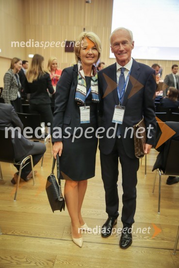  Nevenka Črešnar Pergar, lastnica in direktorica podjetja NP Consulting;  Janez  Pergar, prokurist NP Consulting1. Nacionalna konferenca o internacionalizaciji slovenskega gospodarstva