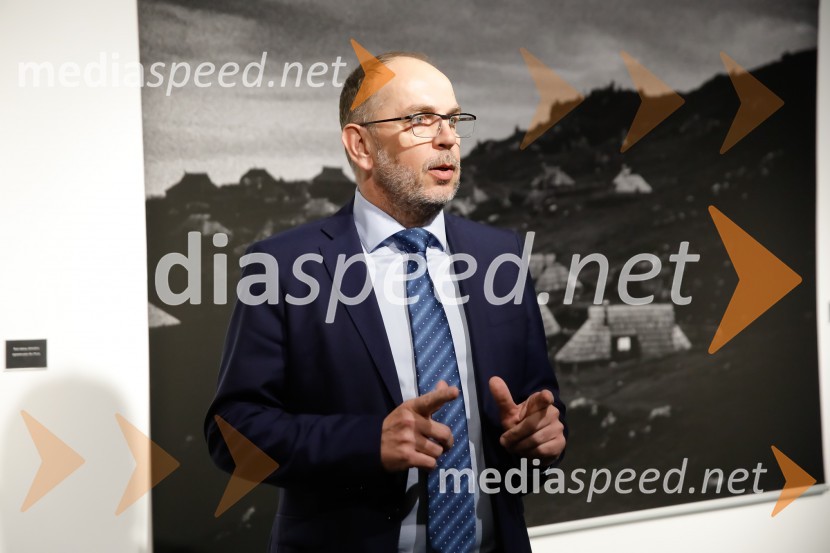  Gabrijel Škof, predsednik uprave Adriatica Slovenice (AS)Pastirji – življenje, ki izginja, otvoritev razstave