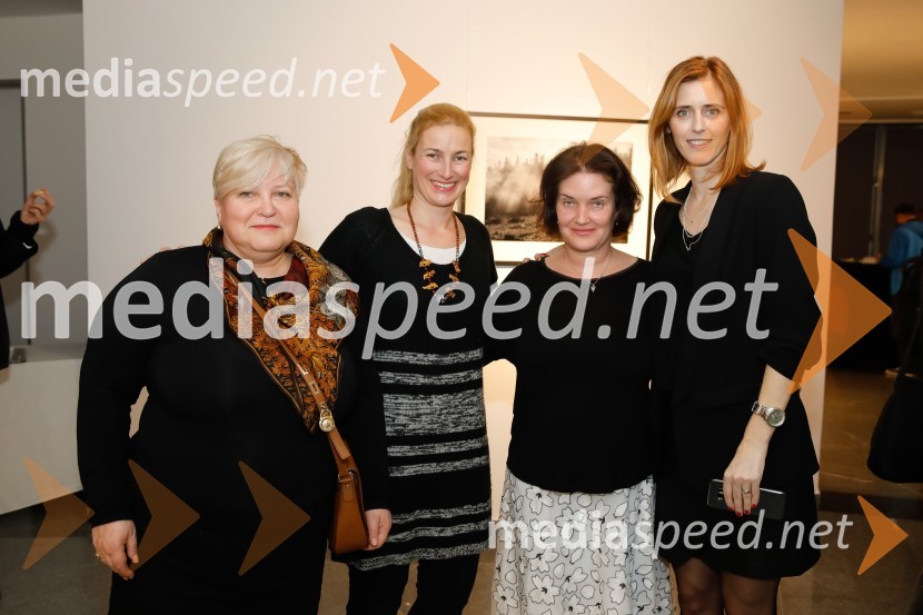  Neda Thaler, Adriatic Slovenica;  Katarina Šenk;  Petra  Bizilj Silva, kustosinja v AS Galeriji;  Lea Cimperman Acman, vodja odnosov z javnostmi, Adriatic SlovenicaPastirji – življenje, ki izginja, otvoritev razstave