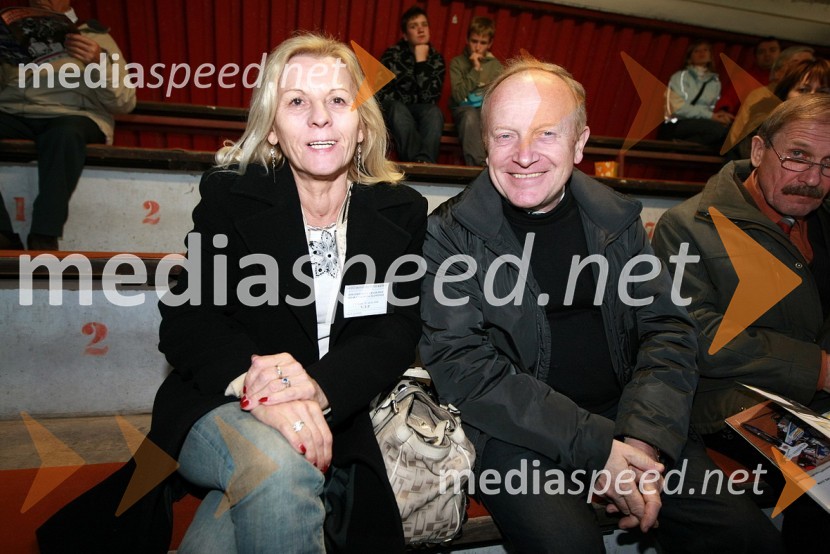 Dr. Jože Zagožen, generalni direktor Holdinga Slovenskih Elektrarn (HSE) z ženo MarijoSPEEDWAY GRAND PRIX, VN Slovenije 2008, dirka