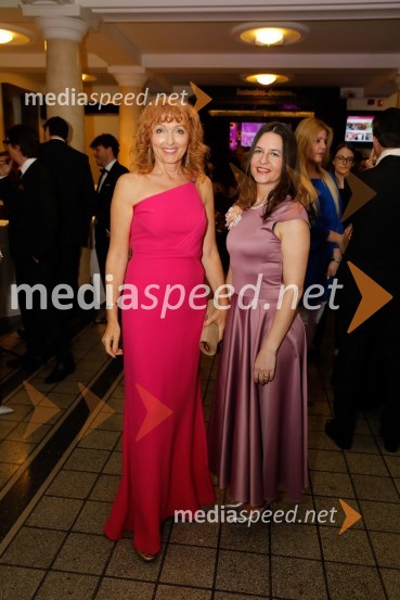  Lilijana Kastelic, oblikovalka;  Alenka Kügerl, ENJOSILA Gala ples