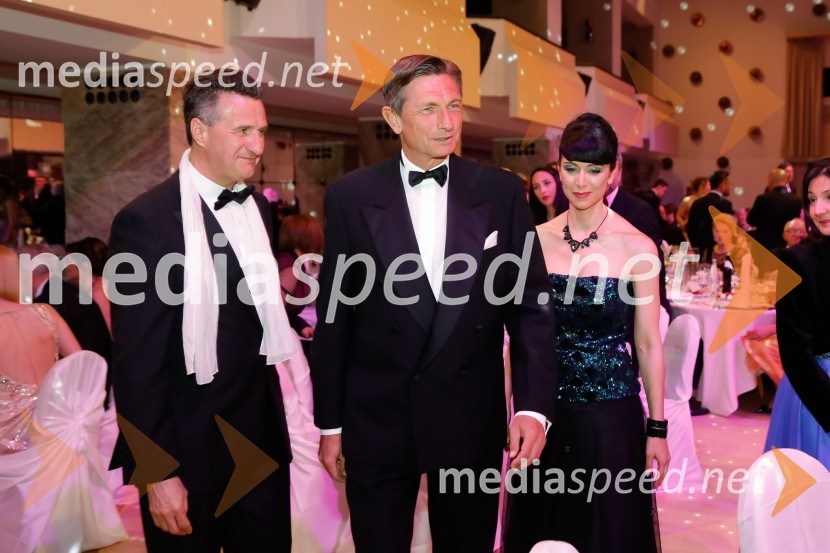  Milan Martin Cvikl, evropski funkcionar;  Borut Pahor, predsednik Republike Slovenije; Dr. Jerca Legan Cvikl, podpredsednica SILA-IWCL in predsednica odbora SILA GALASILA Gala ples