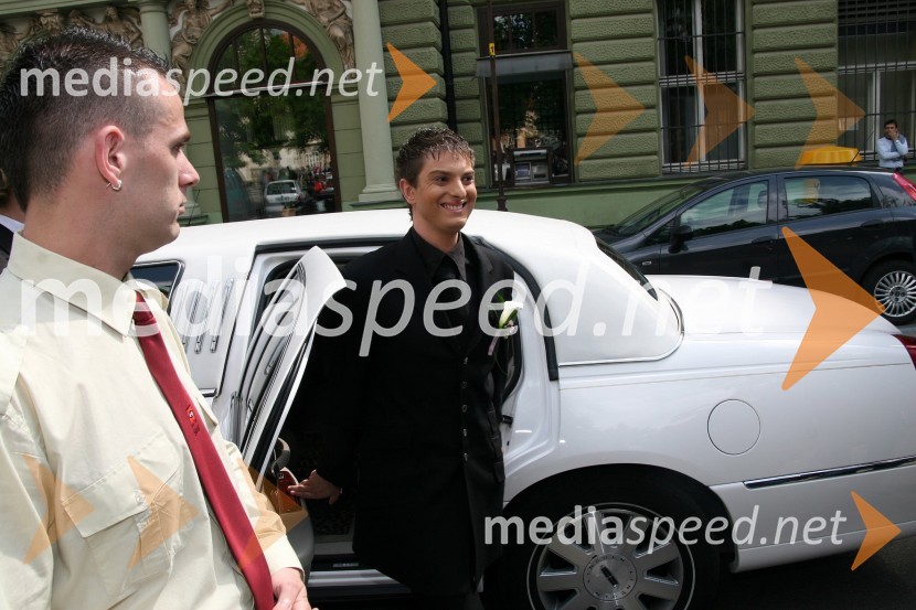 Damjan Murko, pevec 
	Poroka Damjan Murko in Maja Žilavec