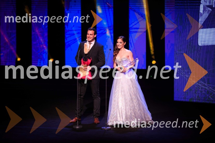 Dejan Vunjak, glasbenik;  Ana Klašnja, balerinaŽarometi 2018, podelitev medijskih nagrad za leto 2017
