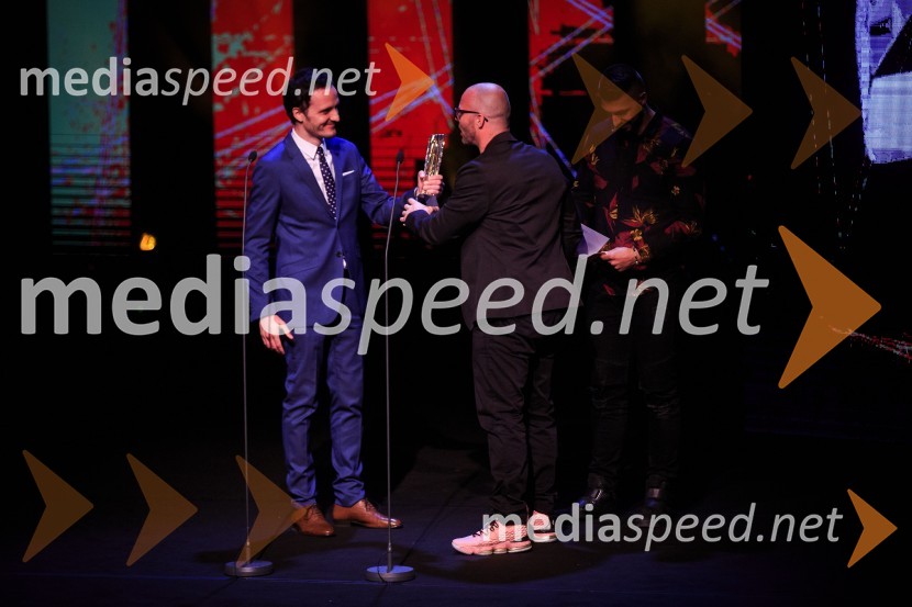  Blaž Švab, pevec, skupina Modrijani;  Ciril Komotar, vloger Komotar MinutaŽarometi 2018, podelitev medijskih nagrad za leto 2017