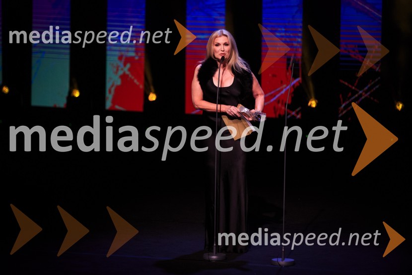  Helena Blagne, pevkaŽarometi 2018, podelitev medijskih nagrad za leto 2017