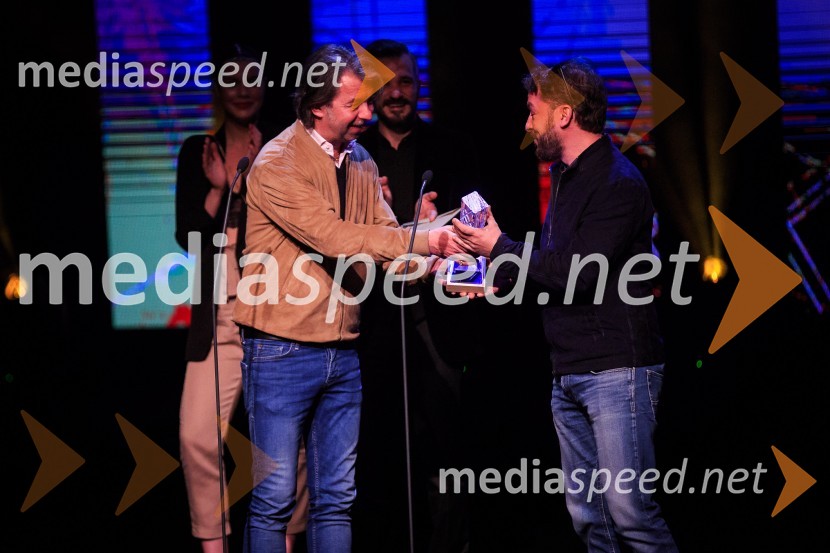  Robert Pešut - Magnifico, glasbenik;  Aleksandar Pešut, Schatzi, glasbeni producentŽarometi 2018, podelitev medijskih nagrad za leto 2017