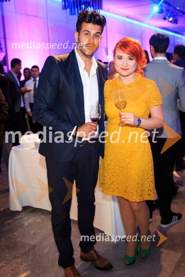  Domen Kumer, pevec;  Maja Oderlap, pevkaŽarometi 2018, druženje po prireditvi