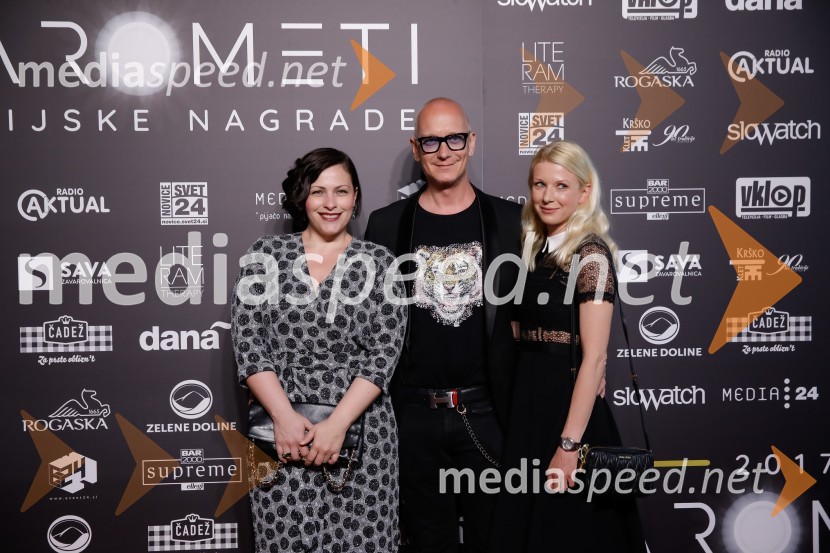  Nuška Drašček, pevka;  Uroš Smolej, igralec;  Tjaša  Železnik, igralkaŽarometi 2018, rdeča preproga