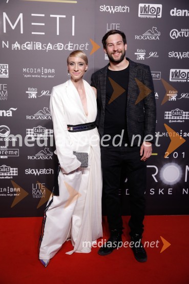  Mojca Funkl, igralka;  Nejc Levstik, Reka ljubezni, režiserŽarometi 2018, rdeča preproga