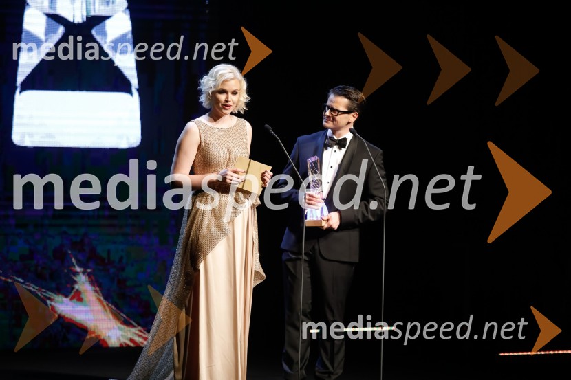  Darja Gajšek, pevka, voditeljica;  Jure Godler, stand-up komik, imitator, glasbenikŽarometi 2018, podelitev medijskih nagrad za leto 2017