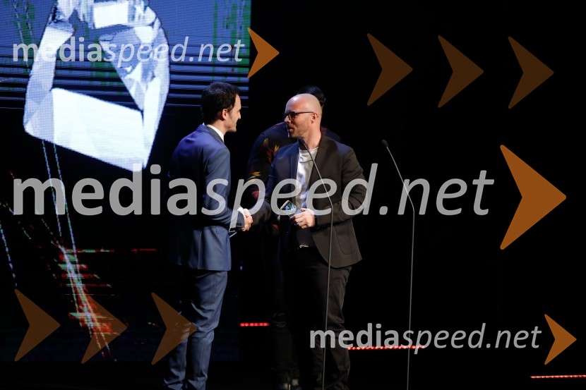  Blaž Švab, pevec, skupina Modrijani;  Ciril Komotar, vloger Komotar MinutaŽarometi 2018, podelitev medijskih nagrad za leto 2017