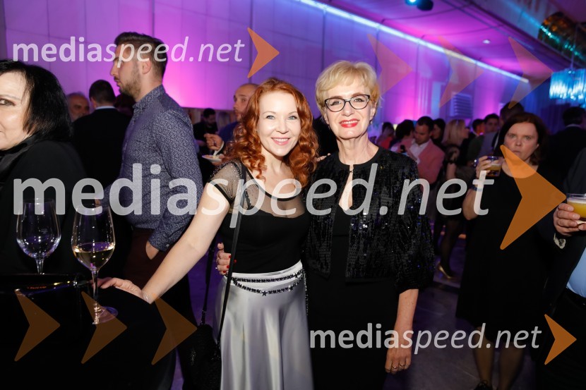  Irena Jalšovec Kogoj - Regina, pevka;  Metka  Premerl, slavistkaŽarometi 2018, druženje po prireditvi