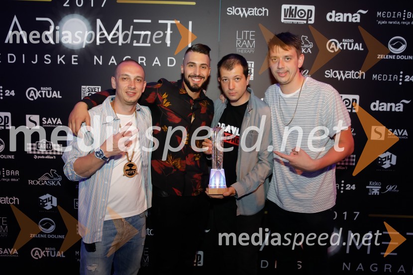  Boštjan  Nipič - Nipke, raper;  Challe Salle, glasbenik;  Damjan Jović, glasbeni producent;  Rok Terkaj - Trkaj, raperŽarometi 2018, druženje po prireditvi