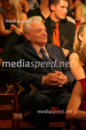  Miki Muster, ilustratorV spomin: ustvarjalec stripov, ilustrator in animator Miki Muster