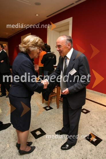 Štefka Kučan, soproga nekdanjega predsednika Republike Slovenije  in Erik De Clercq, dobitnik priznanja za življenjsko deloPodelitev priznanj Evropski izumitelj leta 2008 - European Inventor of the Year 2008