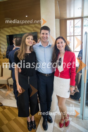  Mojca Marinšek, Riko d.o.o.;  Mladen Muhvič, Riko d.o.o.;   Daša Helena Kobe, Riko d.o.o.Podjetje Riko obeležuje svojo bogato zgodovino